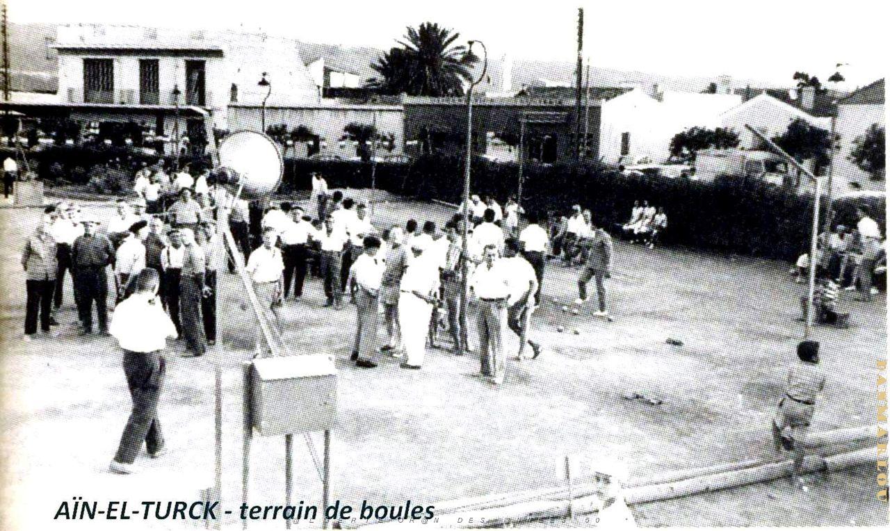 Ain-el-Turck - Terrain de boules.JPG